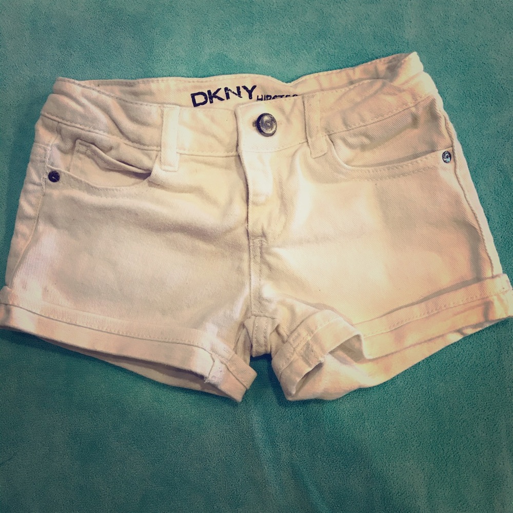 DKNY kids off white denim shorts size 7 adjustable